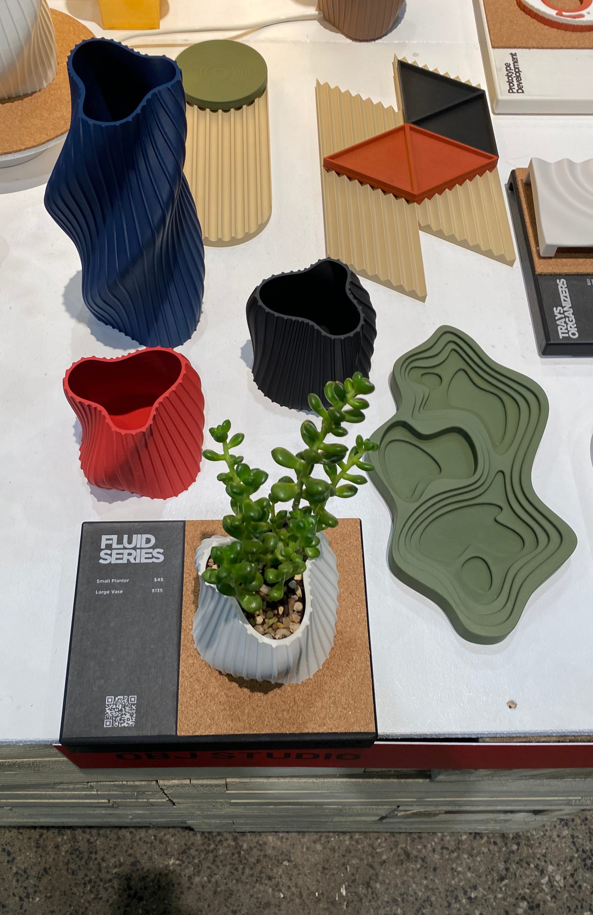 More 3d-printed vases as well as a catch-all tray.